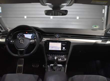 Volkswagen - Arteon