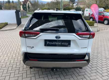 Toyota - RAV 4