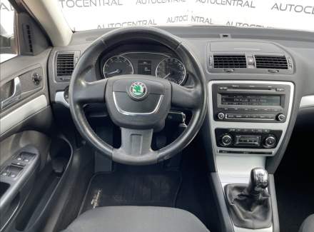 Škoda - Octavia