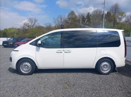 Hyundai - Staria