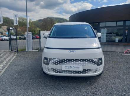 Hyundai - Staria