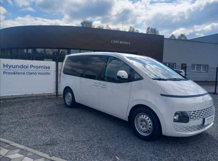 Hyundai - Staria