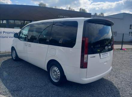 Hyundai - Staria