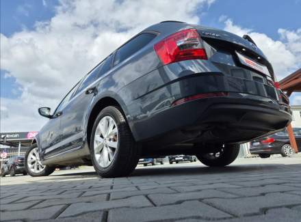 Škoda - Octavia