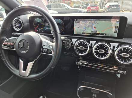 Mercedes-Benz - CLA