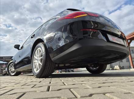 Mercedes-Benz - CLA