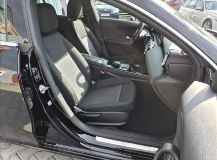 Mercedes-Benz - CLA