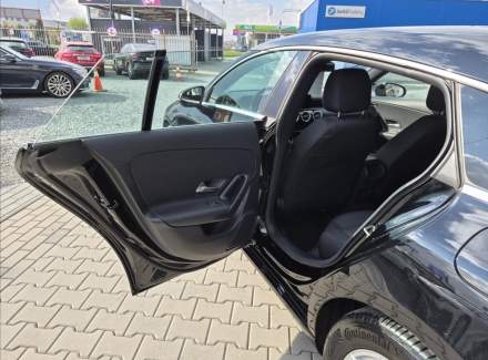 Mercedes-Benz - CLA