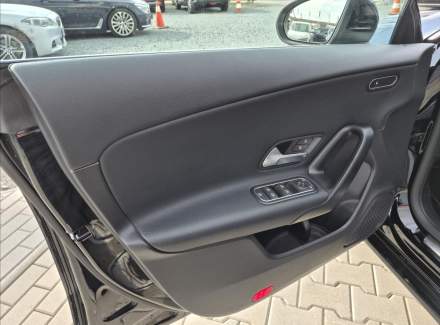 Mercedes-Benz - CLA