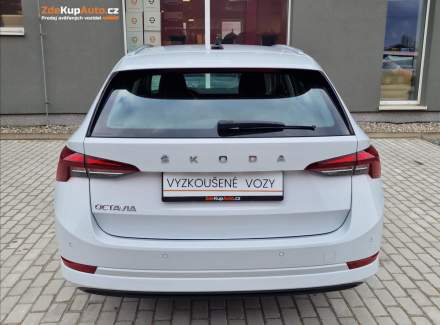 Škoda - Octavia