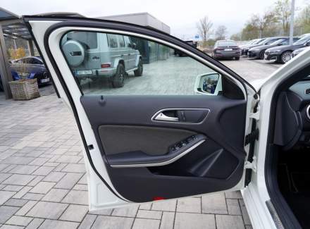 Mercedes-Benz - A-class