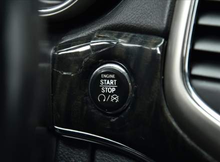 Jeep - Grand Cherokee
