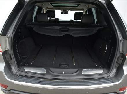 Jeep - Grand Cherokee