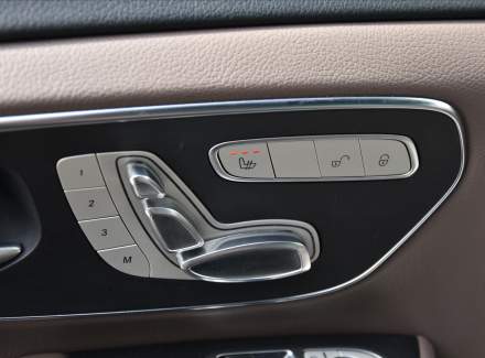 Mercedes-Benz - V-class