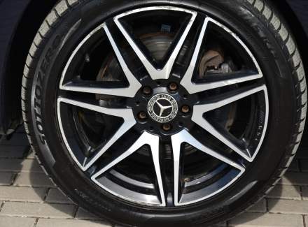 Mercedes-Benz - V-class