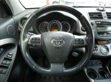Toyota - RAV 4