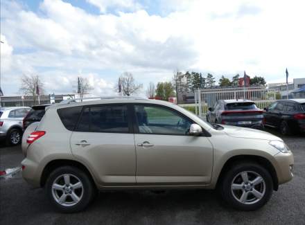 Toyota - RAV 4