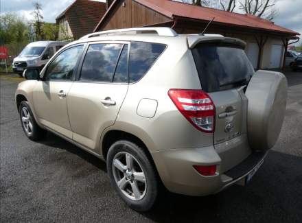 Toyota - RAV 4
