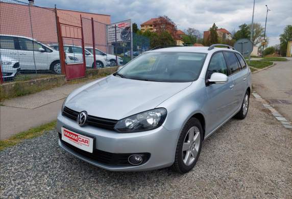 Volkswagen - Golf