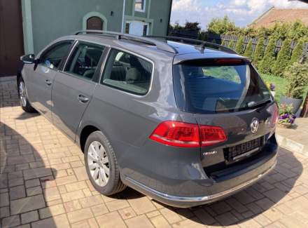 Volkswagen - Passat