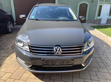 Volkswagen - Passat