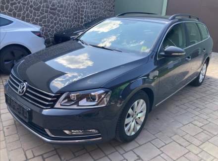 Volkswagen - Passat