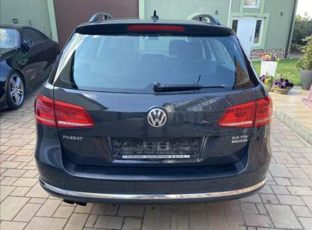 Volkswagen - Passat