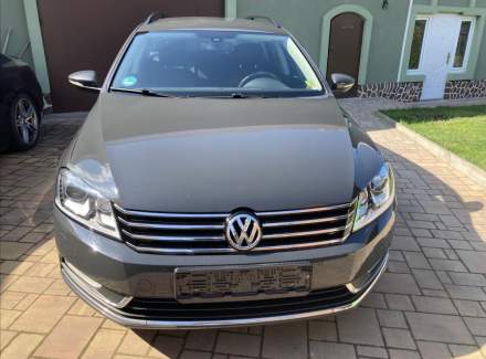 Volkswagen - Passat
