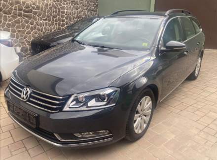Volkswagen - Passat