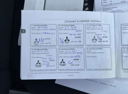 Mitsubishi - Outlander