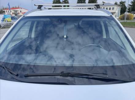 Mitsubishi - Outlander