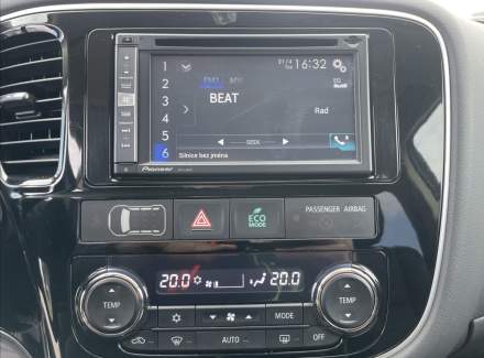 Mitsubishi - Outlander