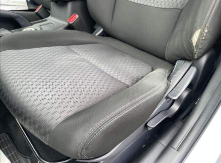 Mitsubishi - Outlander