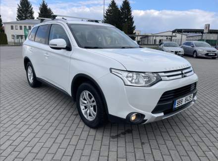 Mitsubishi - Outlander