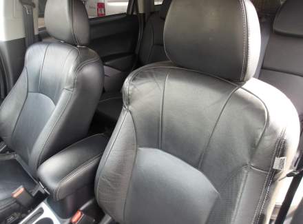 Mitsubishi - Outlander