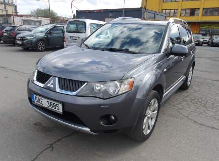 Mitsubishi - Outlander