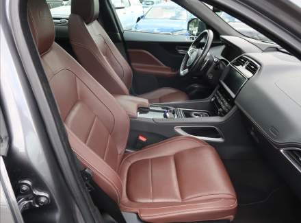 Jaguar - F-Pace