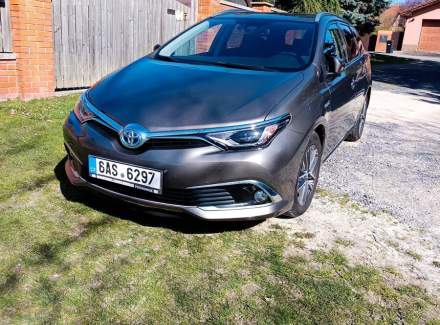 Toyota - Auris