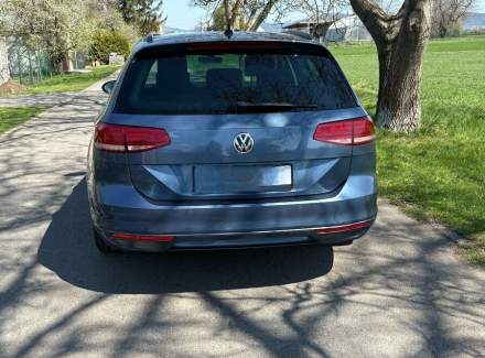 Volkswagen - Passat