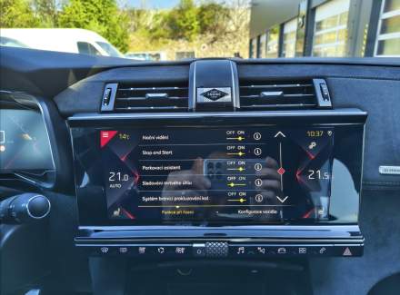 DS Automobiles - DS7 Crossback