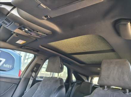 DS Automobiles - DS7 Crossback