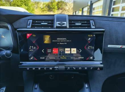 DS Automobiles - DS7 Crossback