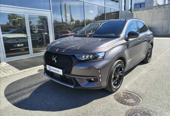 DS Automobiles - DS7 Crossback