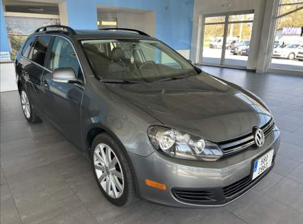 Volkswagen - Golf