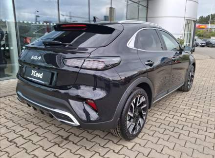 Kia - XCeed