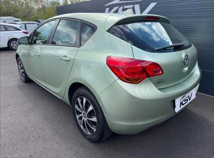Opel - Astra