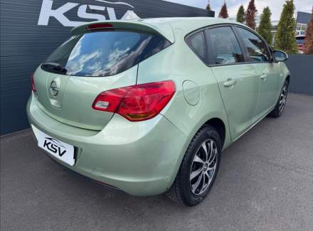 Opel - Astra