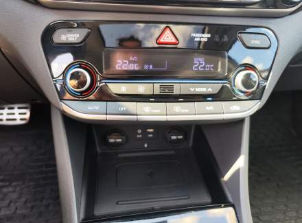 Hyundai - IONIQ