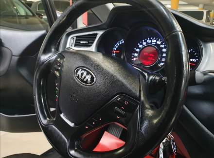 Kia - Cee'd