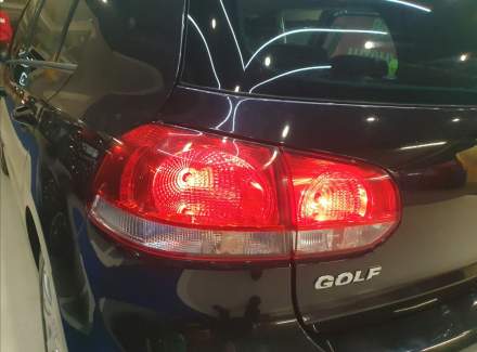 Volkswagen - Golf
